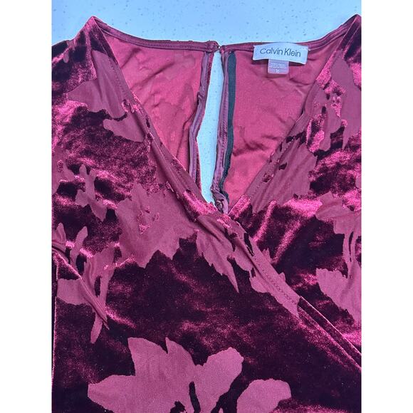 Calvin Klein Women’s Velvet Floral Burnout Faux Wrap Midi Dress Maroon 16 Party - Picture 8 of 14